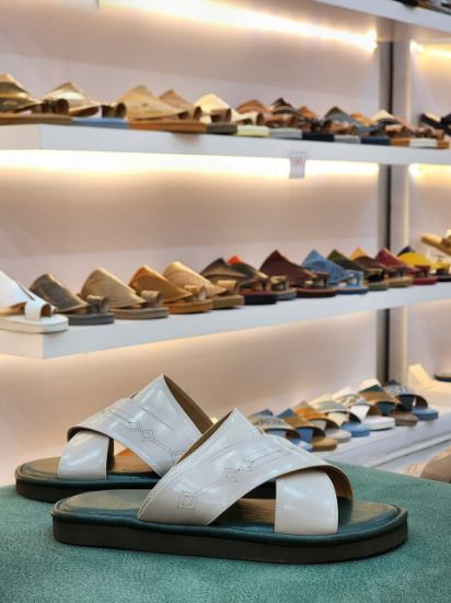 صورة شرقي اكس مطرز